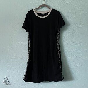 🐈‍⬛Calvin Klein tshirt dress🐈‍⬛